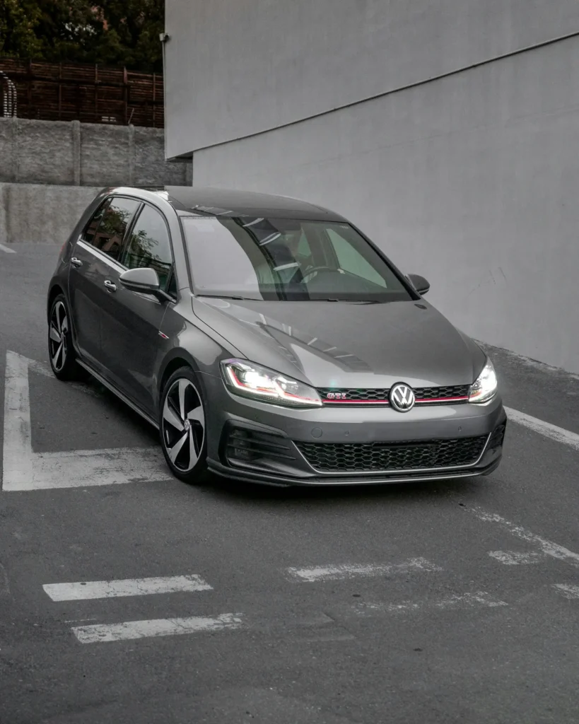 Volkswagen Gol en las condes , chile. Fotografía - Nicolas Orellana